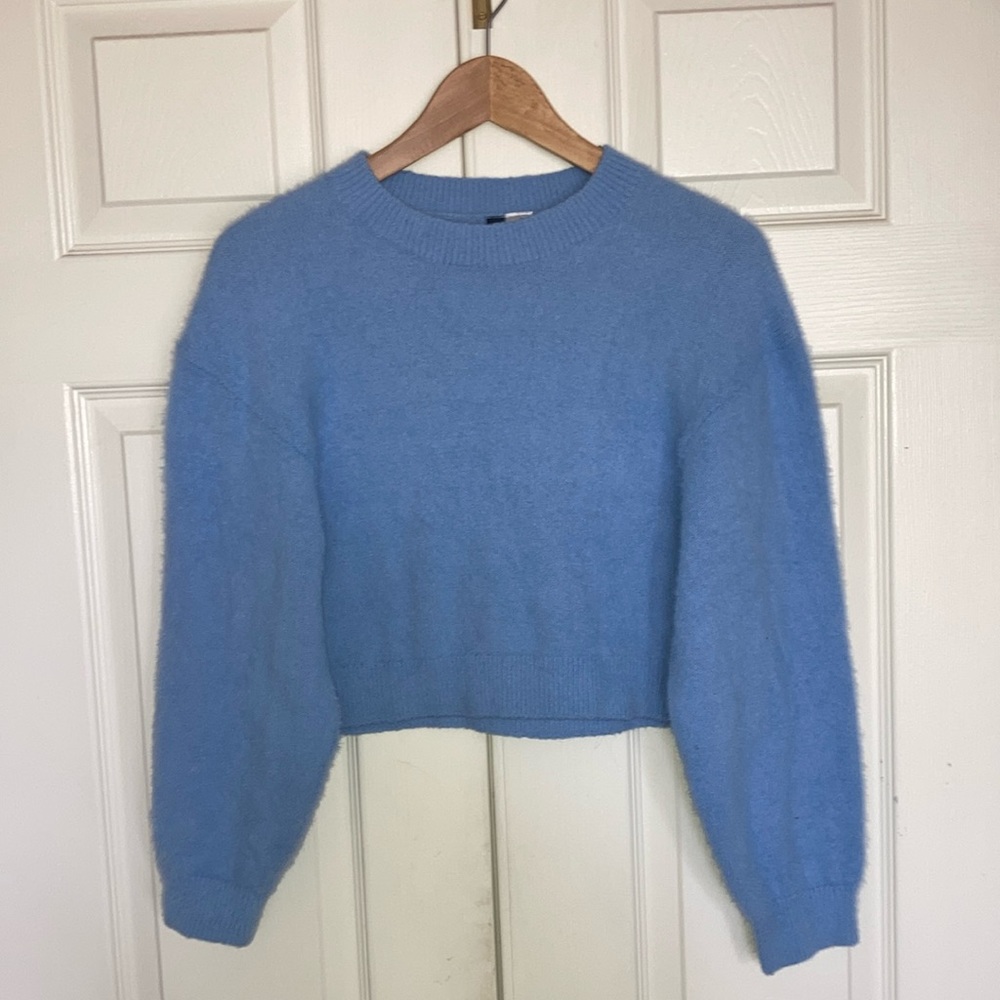 H&M Light Blue Divided Cropped Sweater